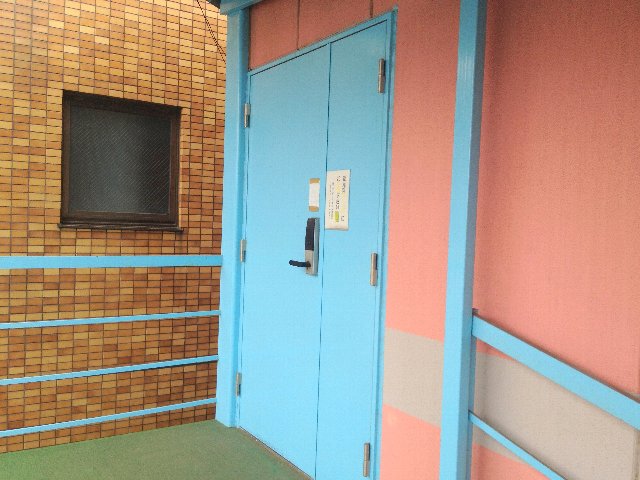 エヌピートランク東所沢（トランクルーム入口）